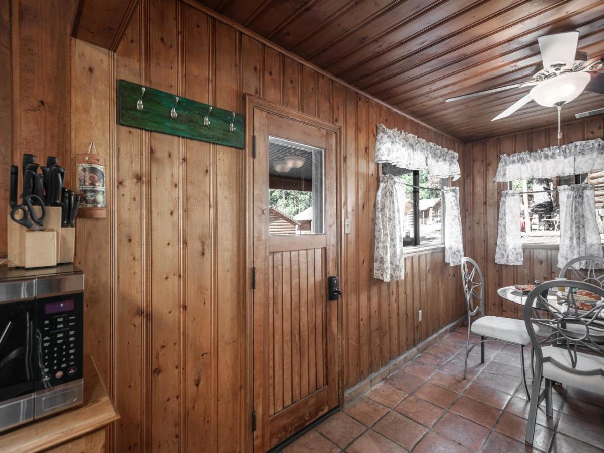 Alpine Cabin, 3 Bedrooms, Deck, Sleeps 8 Ruidoso Εξωτερικό φωτογραφία