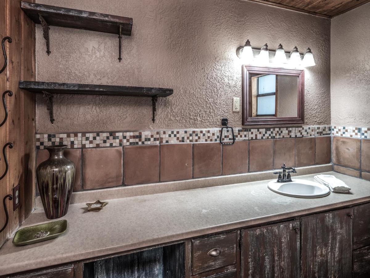 Alpine Cabin, 3 Bedrooms, Deck, Sleeps 8 Ruidoso Εξωτερικό φωτογραφία